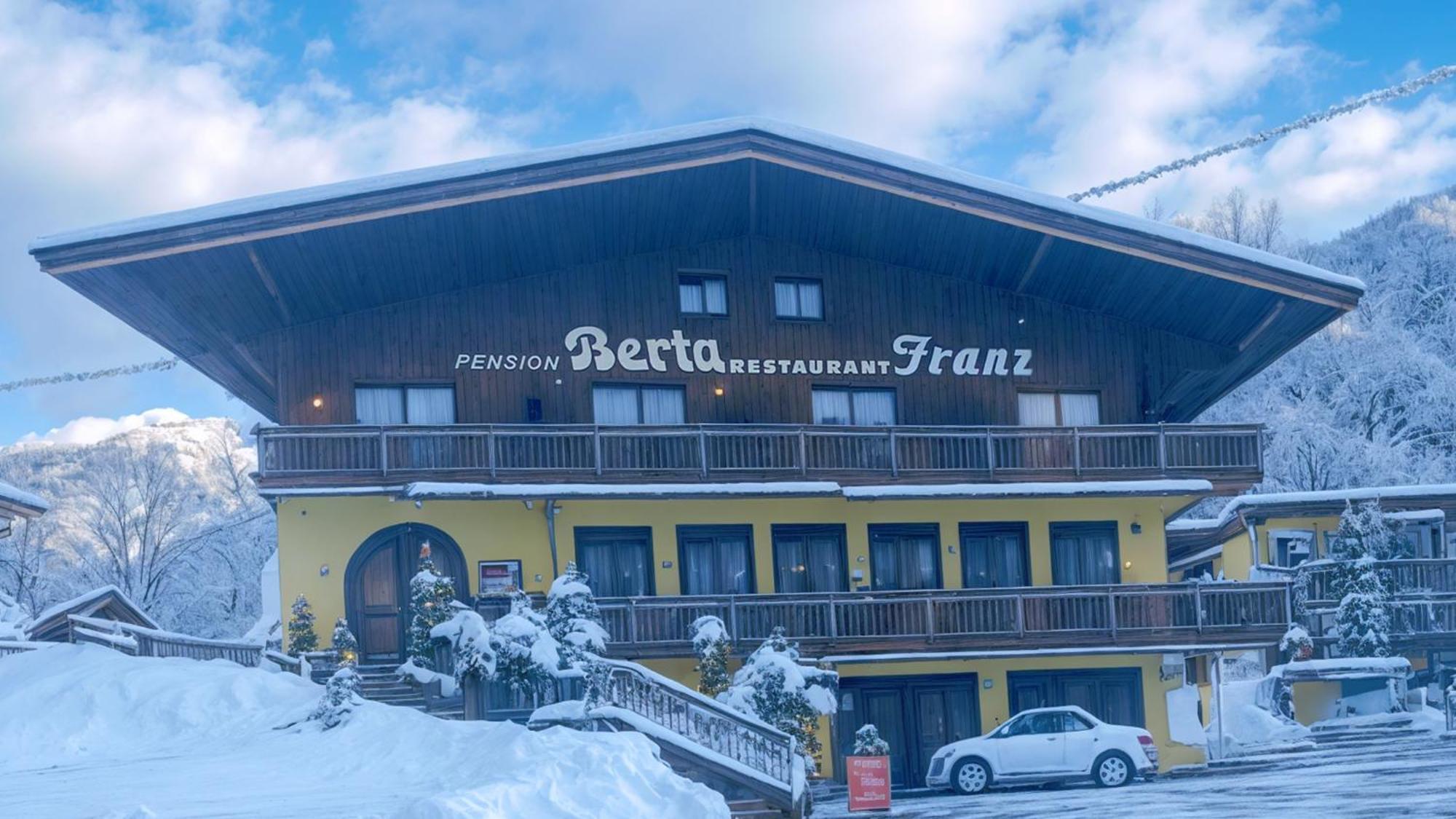 Pension Berta Waidring Exteriör bild