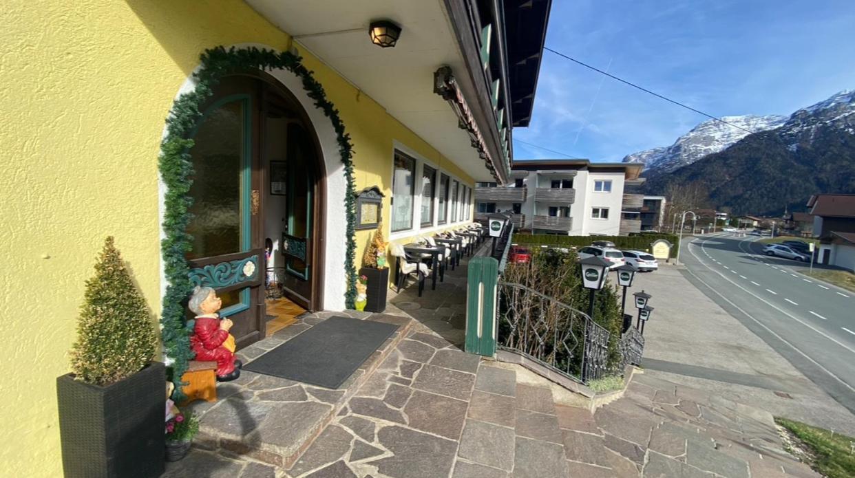 Pension Berta Waidring Exteriör bild